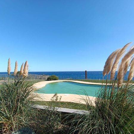 Appartamento Romantico Con Piscina Черво Екстериор снимка
