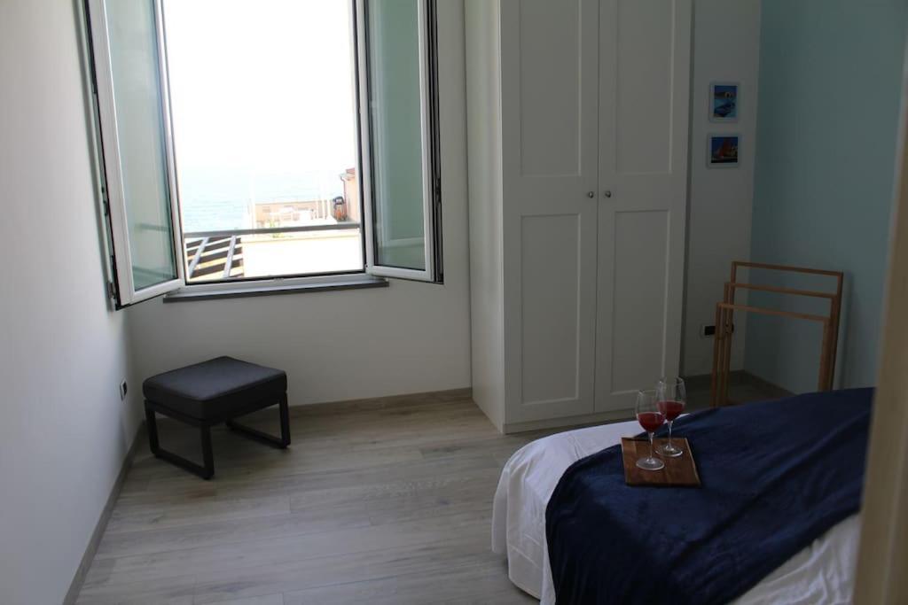 Appartamento Romantico Con Piscina Черво Екстериор снимка