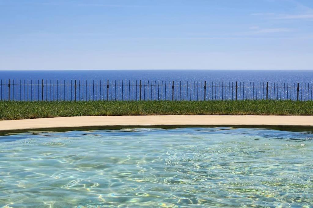 Appartamento Romantico Con Piscina Черво Екстериор снимка