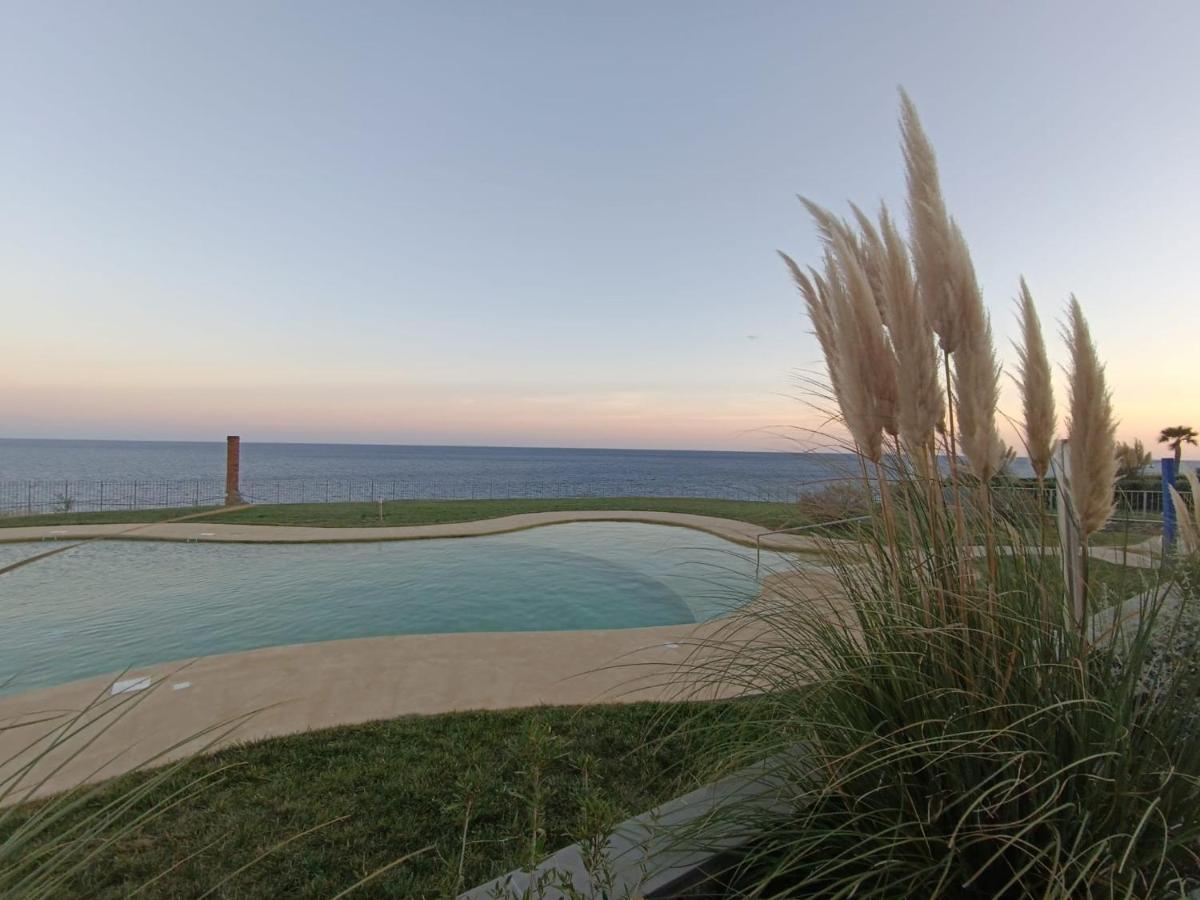 Appartamento Romantico Con Piscina Черво Екстериор снимка