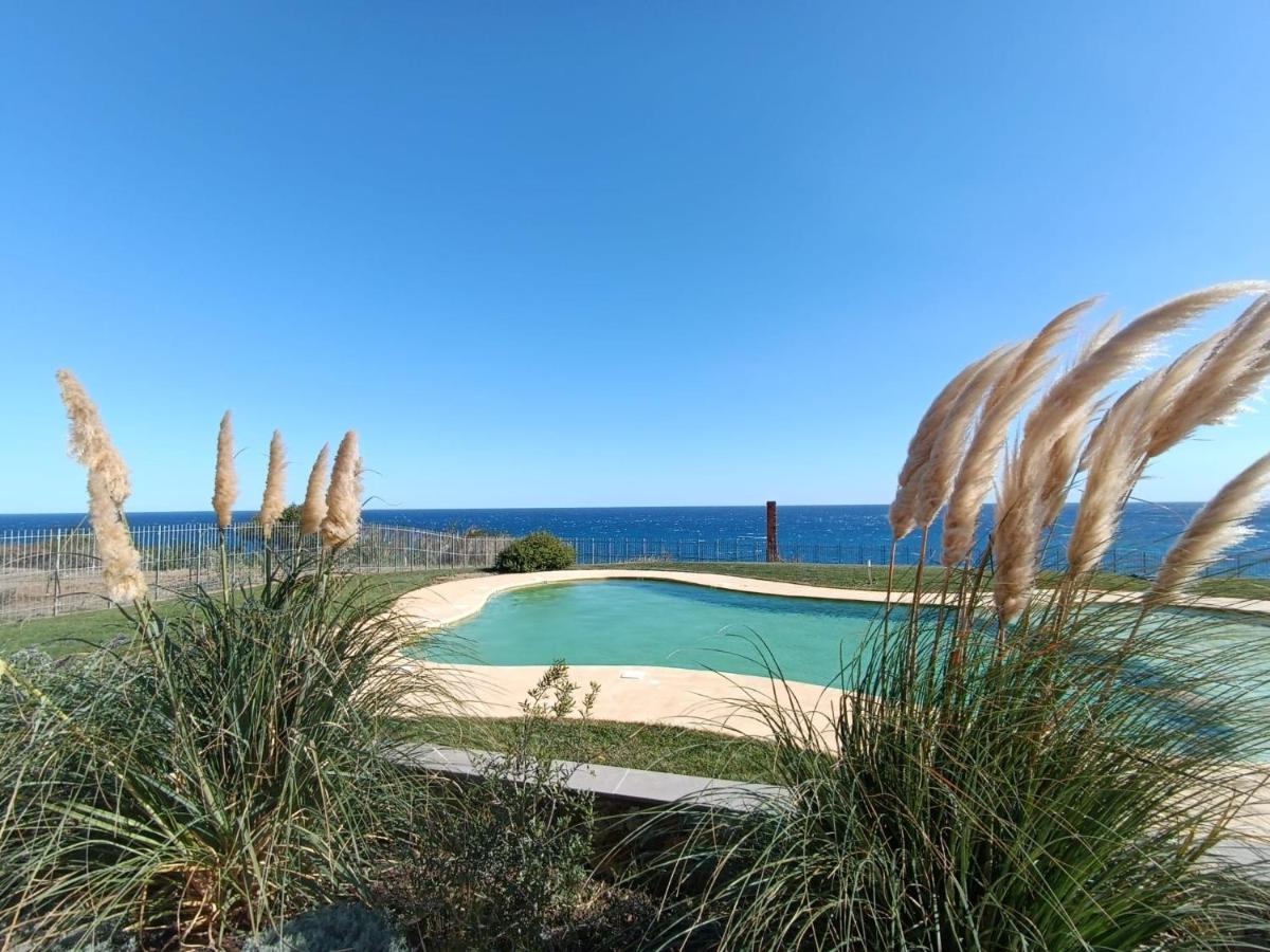 Appartamento Romantico Con Piscina Черво Екстериор снимка